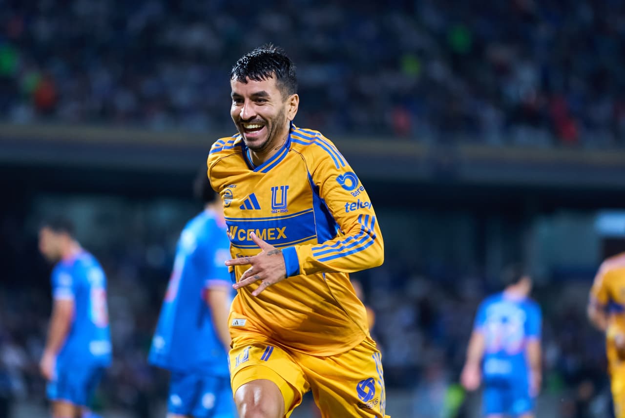 Ángel Correa, salario anual aproximado de $34,307,520 pesos.