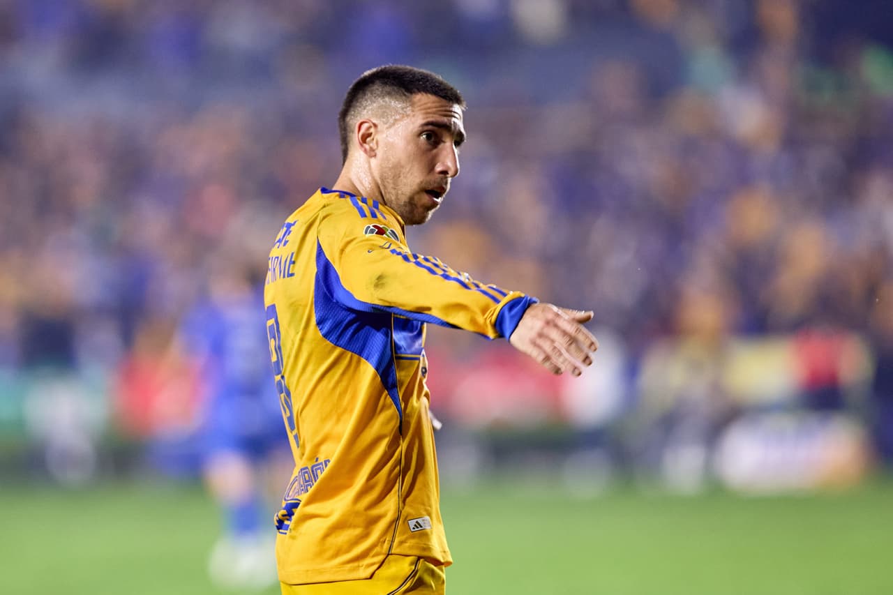 Fernando Gorriarán, salario anual aproximado de $28,589,600 pesos.