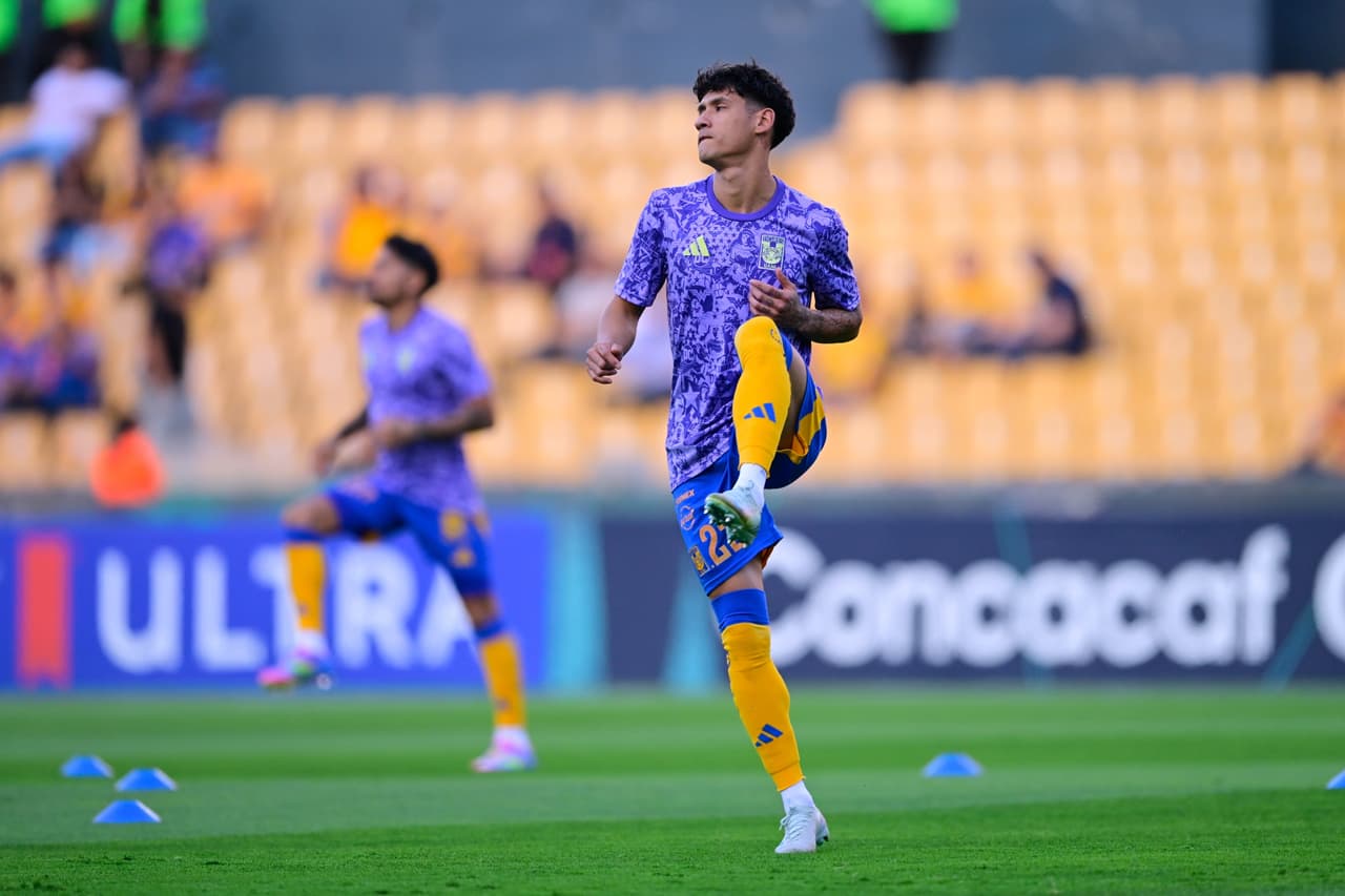 Uriel Antuna, salario anual aproximado de $17,153,760 pesos.