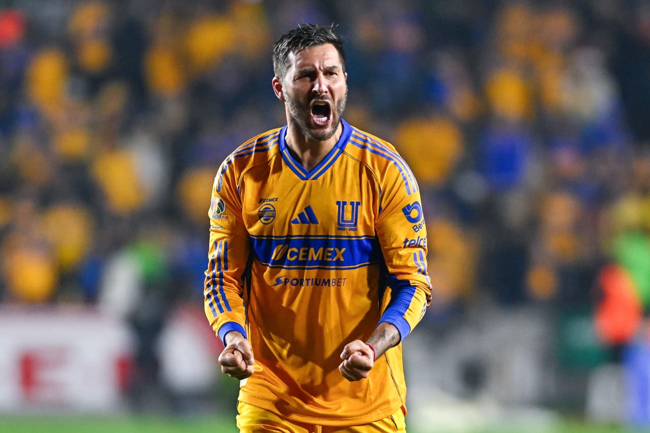 André-Pierre Gignac, salario anual aproximado de $98,634,120 pesos.