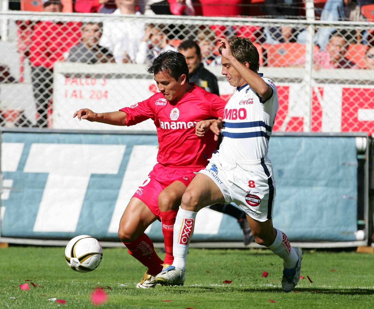 Mientras por Monterrey lo hicieron Luis Pérez, Carlos Casartelli y Paulo da Silva (autogol).
