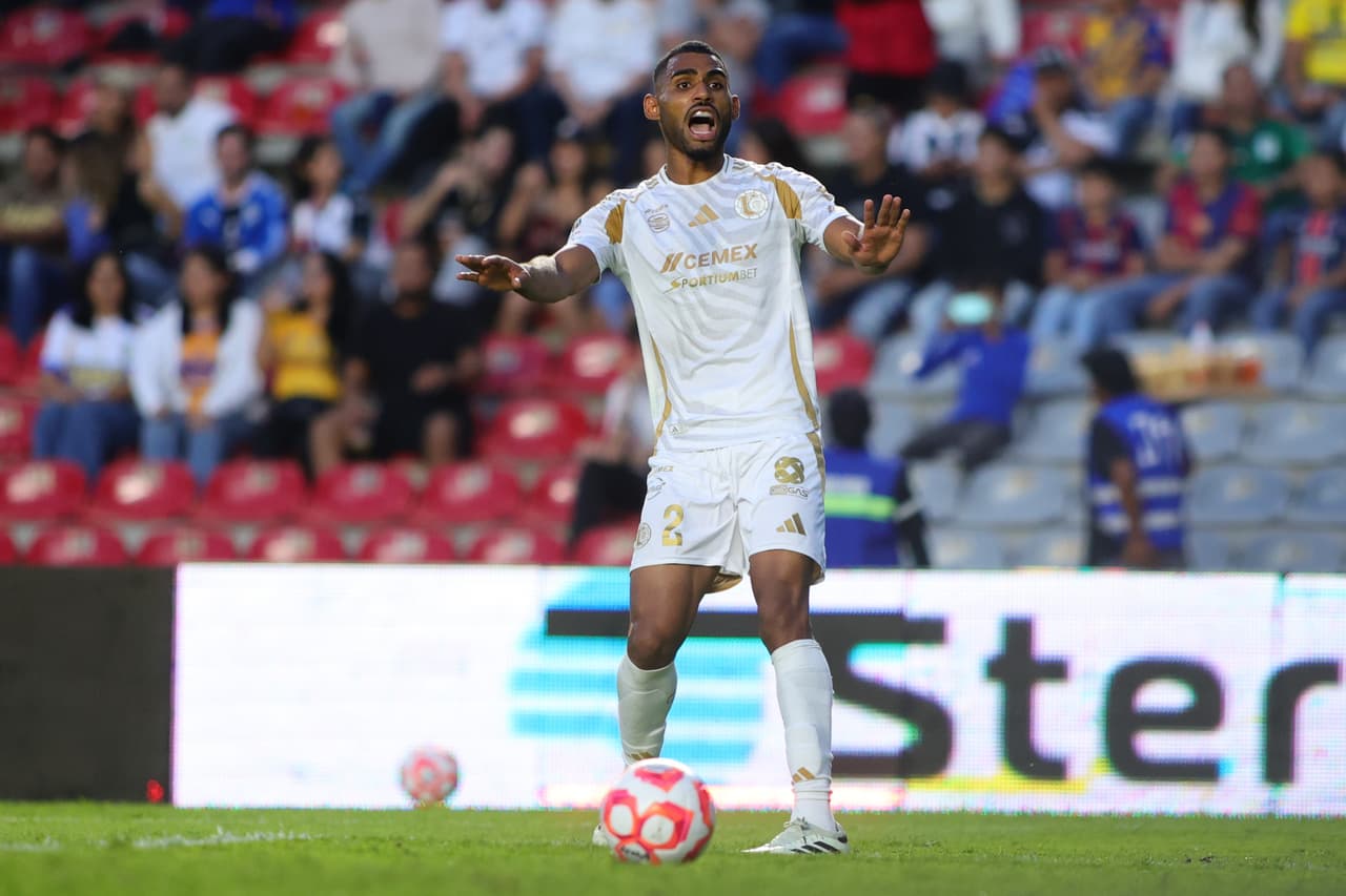 Joaquim, salario anual aproximado de $17,153,760 pesos.