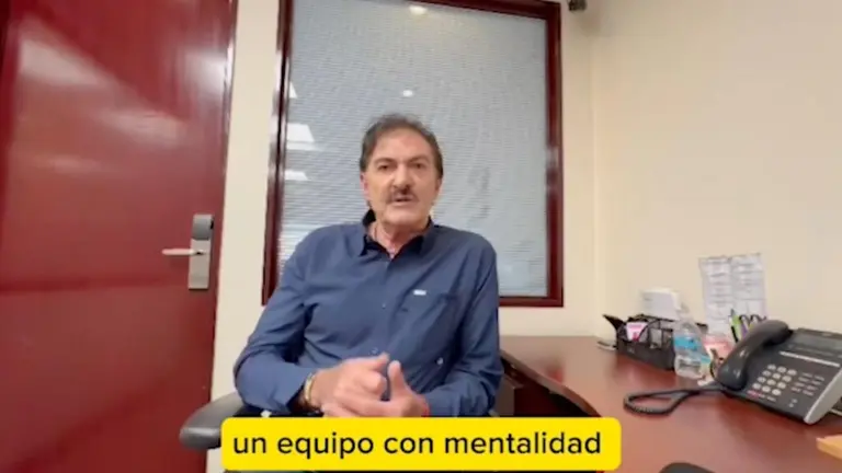 A Remojar El Bigote Ricardo La Volpe Dirigir En La Kings League