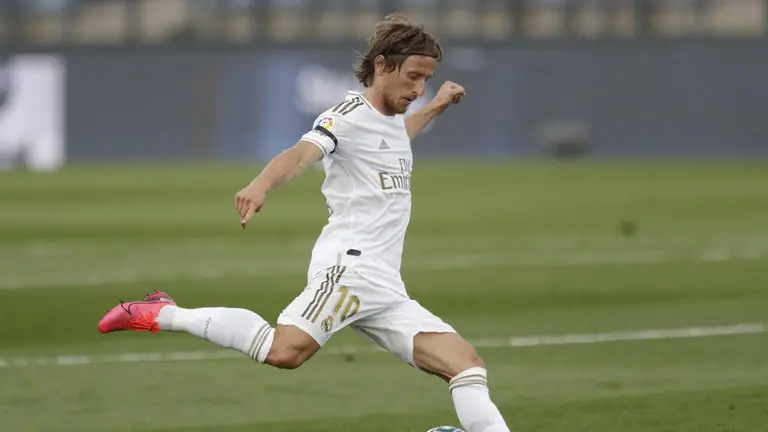 Luka Modric Renueva Un A O M S Con El Real Madrid Tudn La Liga Tudn