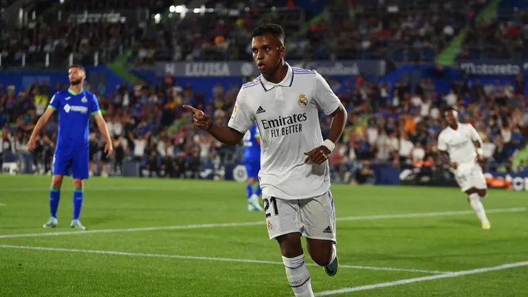 Rodrygo defiende a Vinícius y cree que aún se le puede remontar al