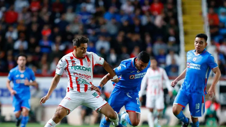 Duelo De Sotaneros As Puedes Ver Necaxa Vs Cruz Azul Del Ap