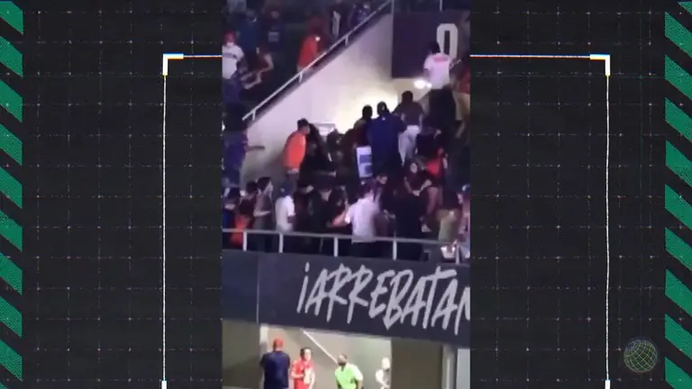 Fans De Atlas Y Mazatl N Protagonizan Pelea En El Kraken Tudn Liga Mx