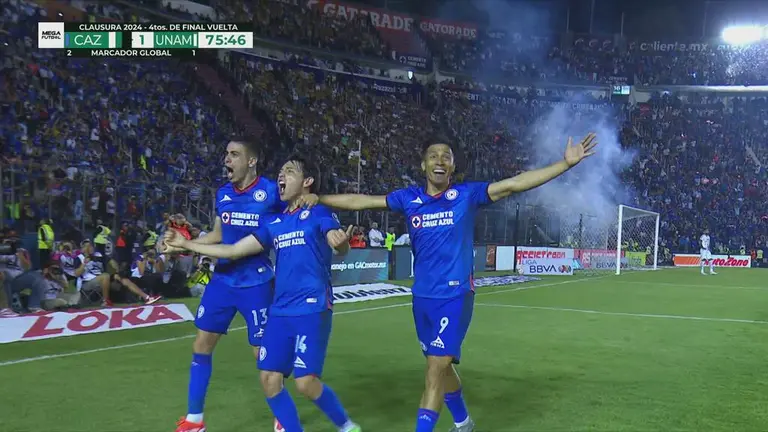 Golazo Guti Rrez Fusila A Julio Para Marcar El De Cruz Azul