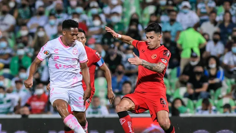 Santos Laguna Empata De Ltimo Minuto Con Toluca Y Se Mete A Zona De