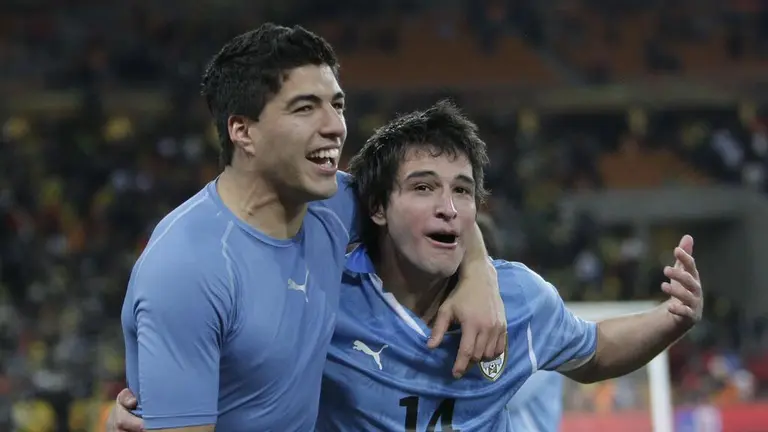 Nicol S Lodeiro Cree Que Puede Convencer A Luis Su Rez Para Jugar