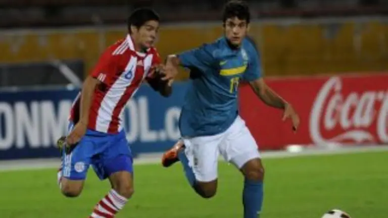 Paraguay vs Brasil y Perú vs Venezuela empataron en dos goles por el