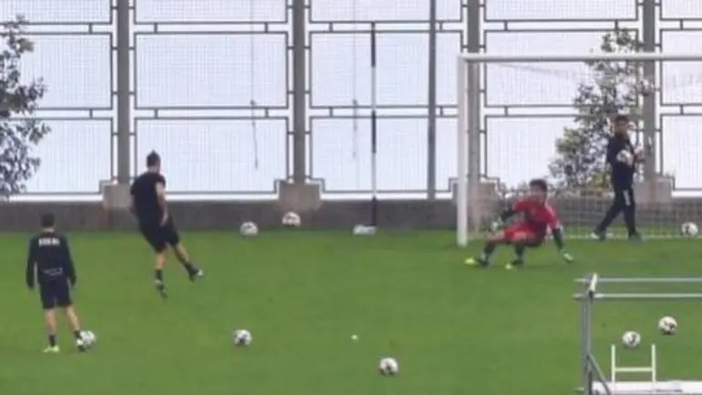 Rompe La Cuarentena Cristiano Ronaldo Se Entrena En El Estadio De