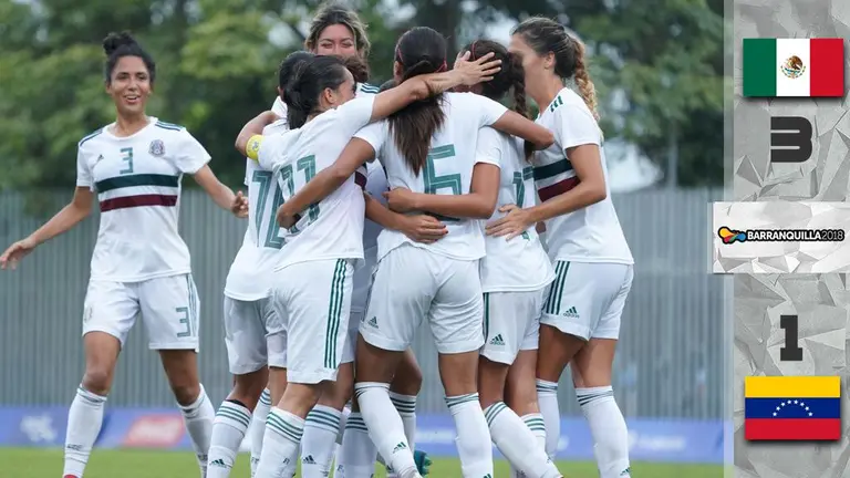 Tri femenil da la cara por el fútbol en JCC y clasifica a la final