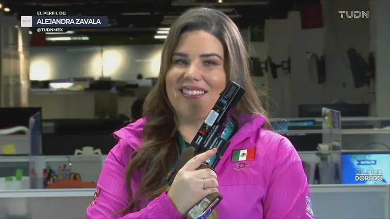 Alejandra Zavala Tiene En La Mira La Presea Dorada En La Prueba De Tiro