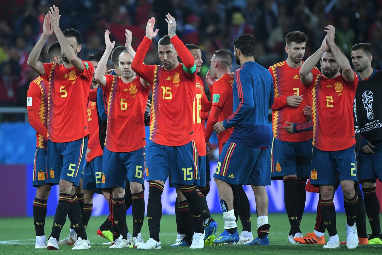 <b>ESPAÑA </b>- Tampoco ha perdido pero los empates ante Portugal y Marruecos dejaron ver su fragilidad defensiva, aspecto que debe preocupar en la Roja. Tiene talento de sobra y un estilo que cautiva, pero si no va subiendo su nivel de juego, podría toparse con una Croacia que resulte muy peligrosa.