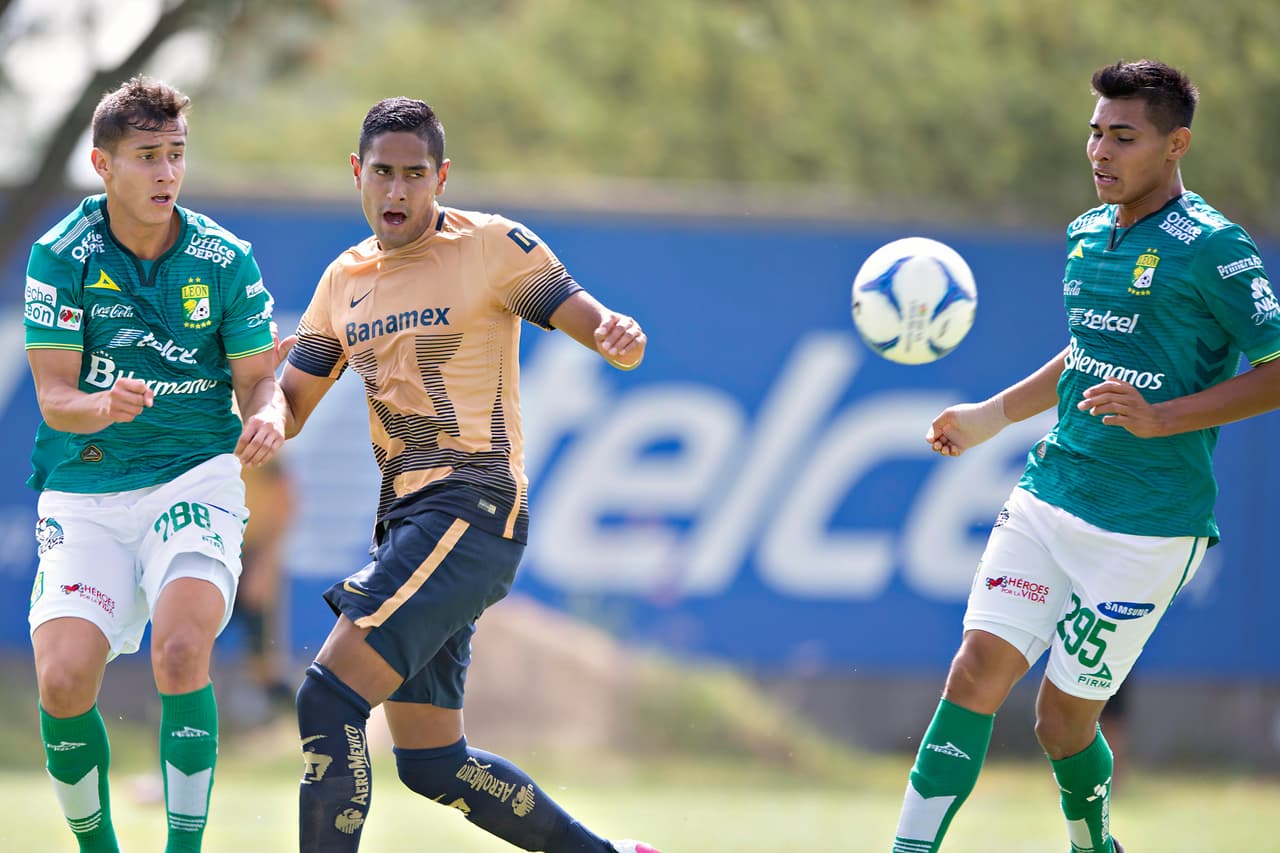 Izazola ha
<b>denunciado públicamente</b> que en Pumas no se cuido ni arropó al talento joven.