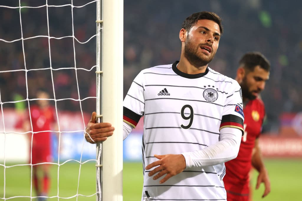 Alemania gana tranquilamente ante Armenia 4-1 durante las eliminatorias de la UEFA, rumbo a Qatar 2022. Los goles fueron de Kai Havertz, doblete de Ilkay Gundogan y anotación de Jonas Hoffmann para conseguir su boleto a la justa mundialista.