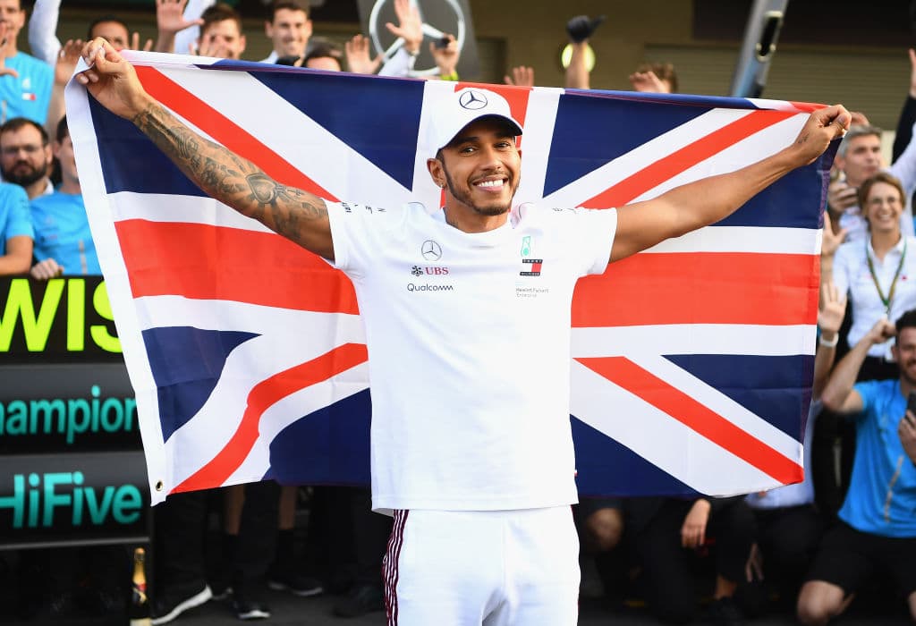 <b>Lewis Hamilton</b>. El cinco veces monarca de la F1 dijo: "como seres humanos, lo que le estamos haciendo al mundo... la contaminación que se produce de la cantidad de vacas que se crían es increíble".