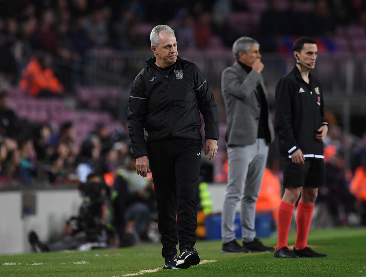 BARCELONA, SPAIN - JANUARY 30: Head Coach of CD Leganes, Javier Aguirre looks on from the side line during the Copa del Rey Round of 16 match between FC Barcelona and CD Leganes at Camp Nou on January 30, 2020 in Barcelona, Spain. (Photo by Alex Caparros/Getty Images)