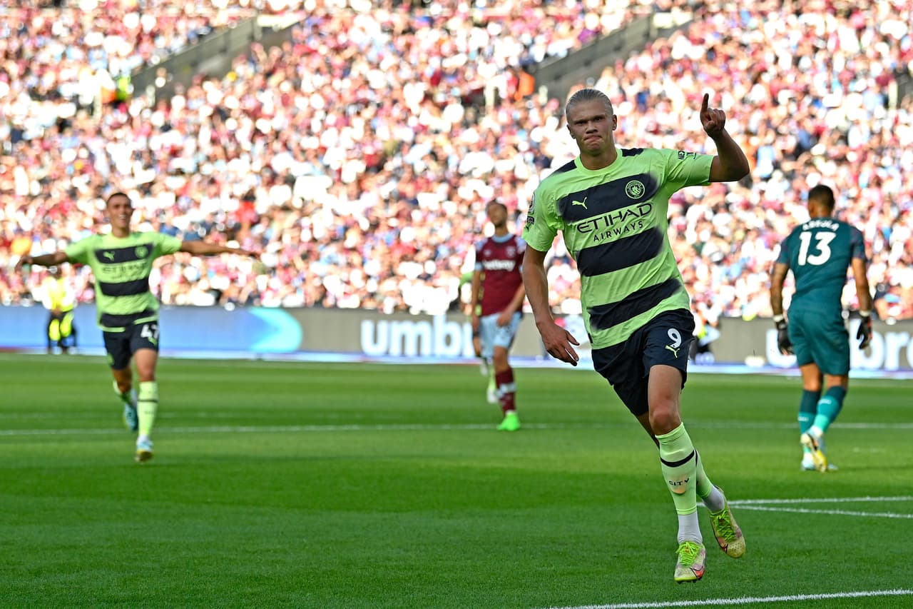 Erling Haaland inició de gran forma su etapa en la Premier League con el Manchester City al marcar un doblete en la victoria ante West Ham United.