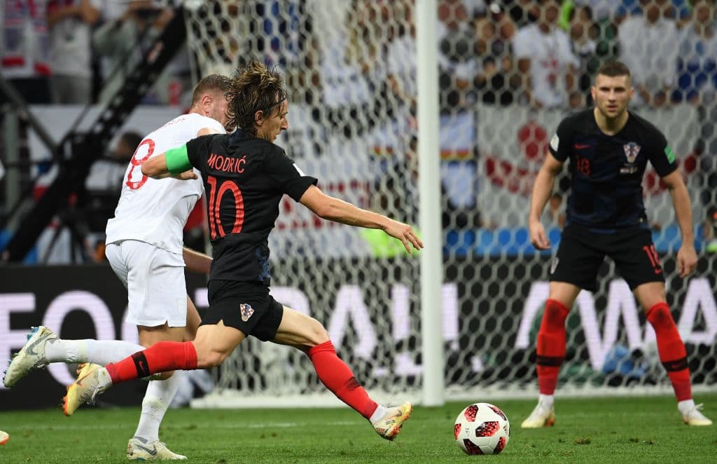 Para responder, apareció la figura de Luka Modric, que lideró el ataque hacia el arco inglés.