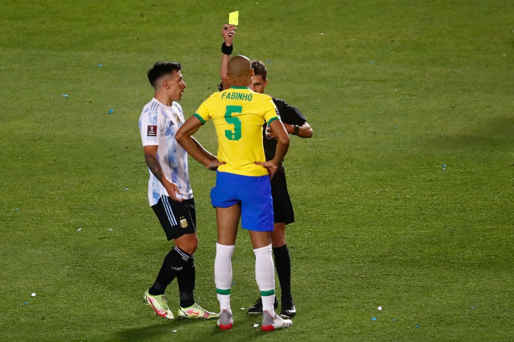 Argentina no logra demostrar su futbol en casa y Brasil se queda a centímetros de robarles los piuntos en el empate 0-0.