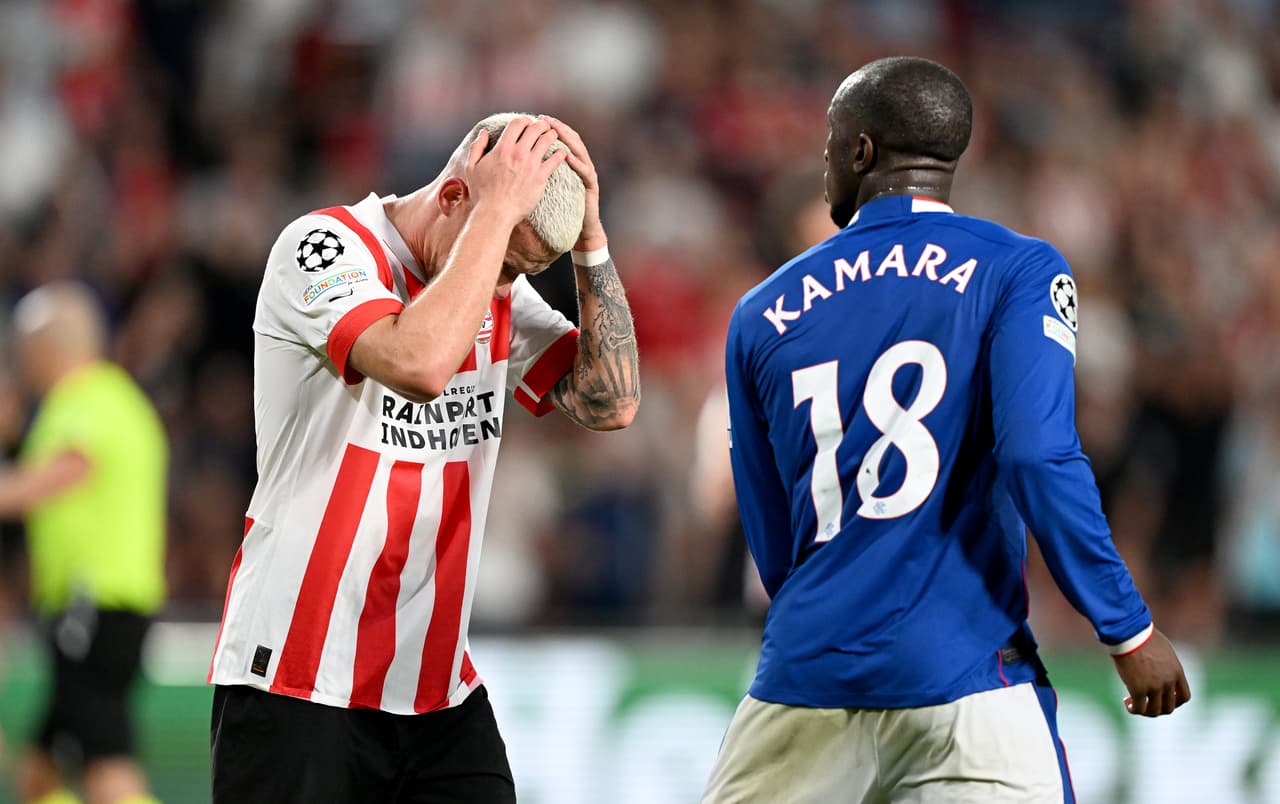 Rangers se impuso con un gol de Antonio Colak, quien aprovechó un error de la defensa del PSV Eindhoven.