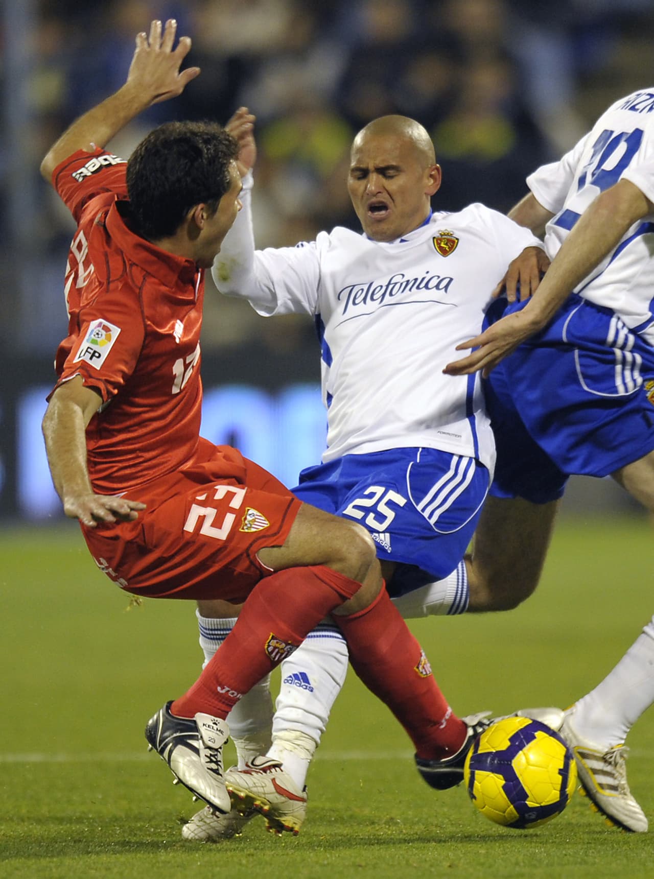 El talentoso delantero chileno sufrió para adaptarse a la Liga española donde solamente estuvo seis meses en los que marcó seis goles antes de regresar para una segunda etapa con el Monterrey.