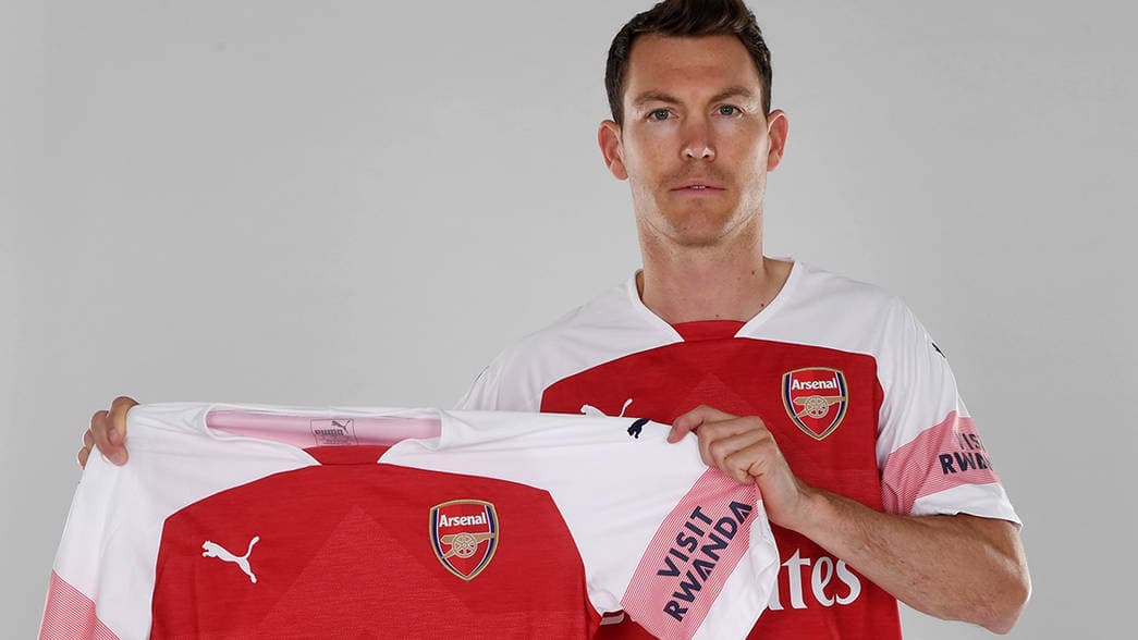Arsenal anuncia fichaje de Stephan Lichtsteiner
