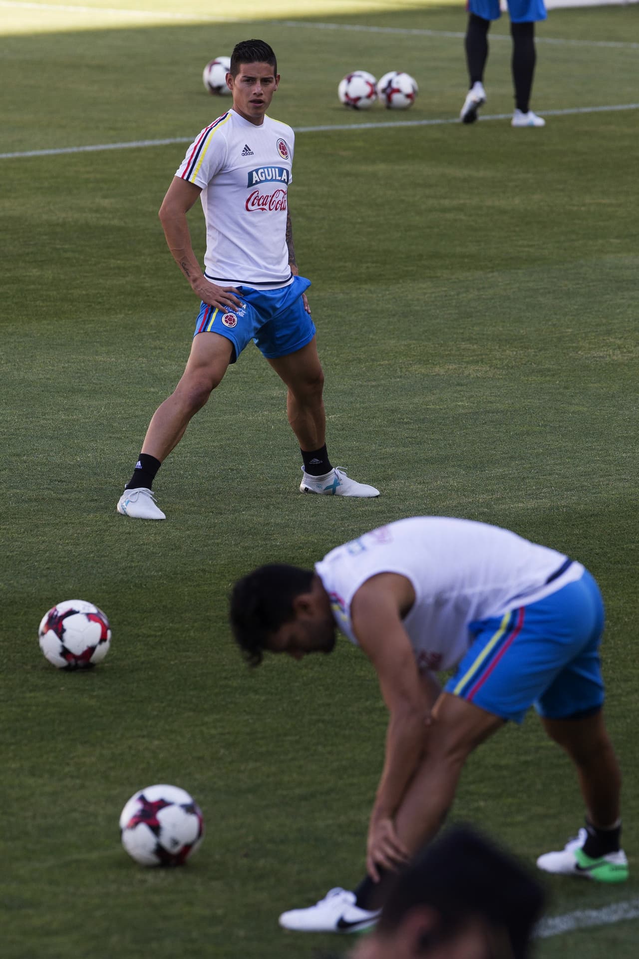 Y que si no es en el Real Madrid, "será en otro lado. Ojalá sea lo mejor, pero sabemos que es un crack, un jugador excepcional y hay pocos como él en el mundo".