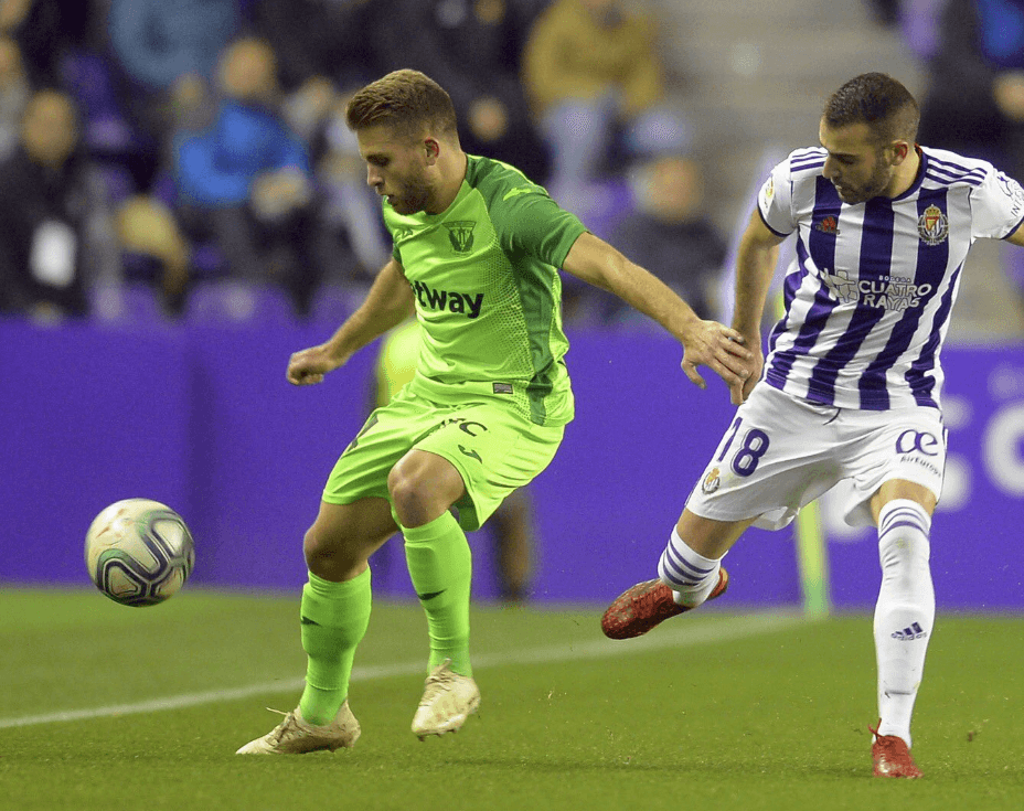 El resultado deja al Valladolid con cinco cotejos en La Liga sin ganar; mientras tanto, el equipo del 'Vasco' Aguirre está a dos puntos para salir de la zona de descenso.