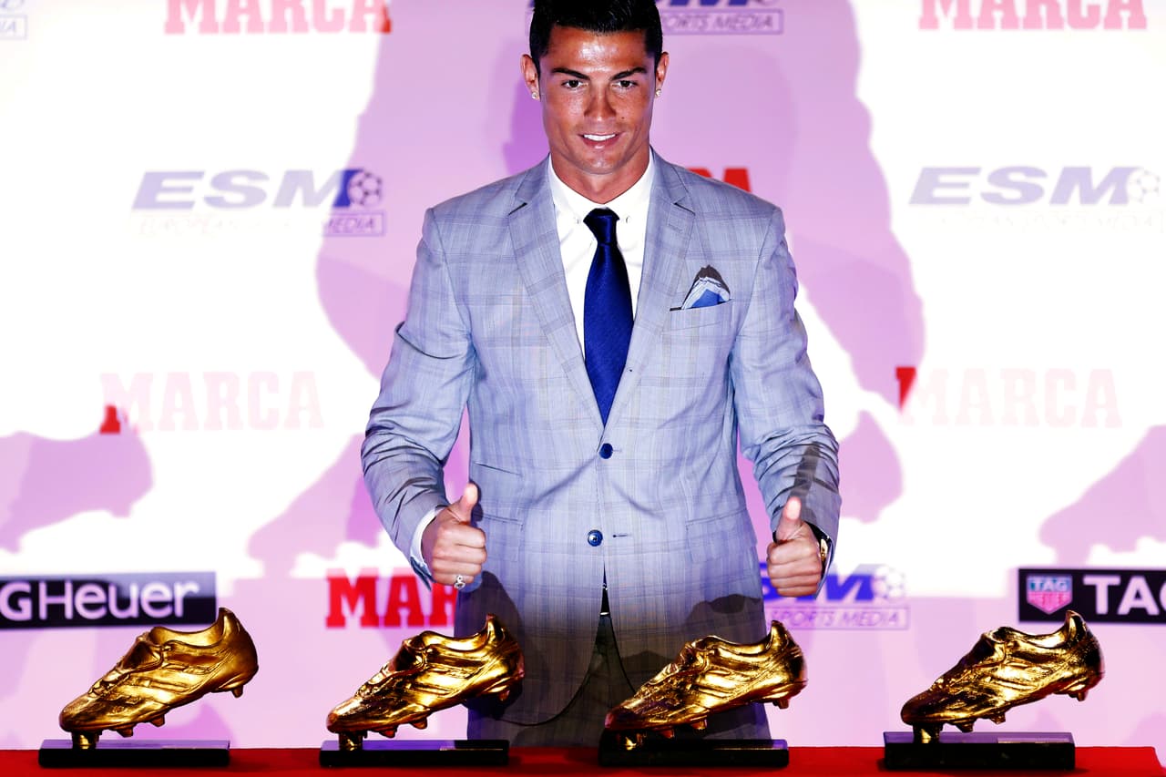 Cristiano Ronaldo ganó la Bota de Oro en diversas ocasiones con el Real Madrid durante las siguientes temporadas: 2007/08, 2010/11 y 2014/15.