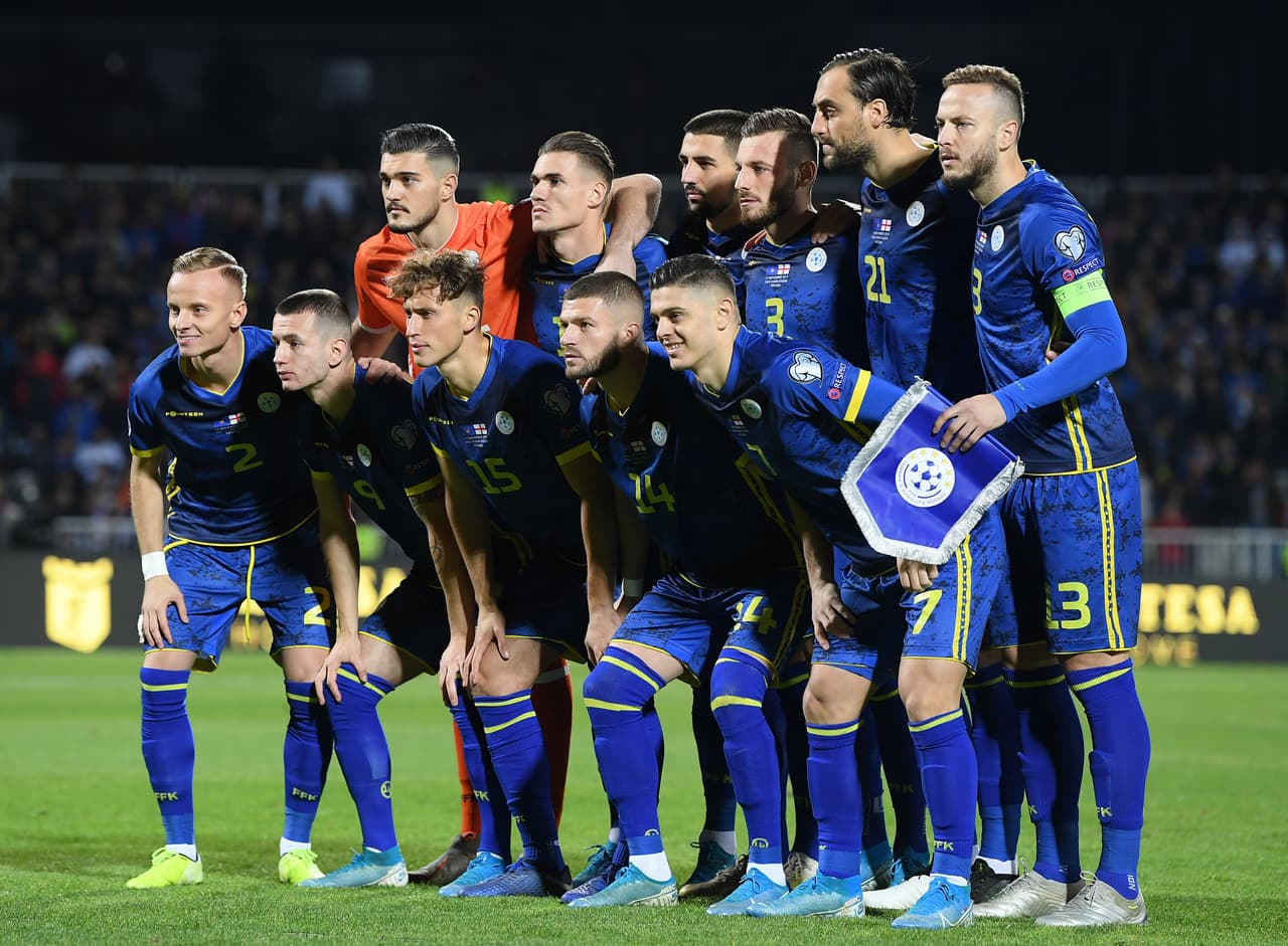 Kosovo es derrotado por Inglaterra 4-0 y es así como los ingleses obtienen su pase a la Euro 2020 como líder de grupo. Los goles fueron anotados por Winks, Kane, Rashford y Mount. Inglaterra se lleva siete victorias y una derrota.
