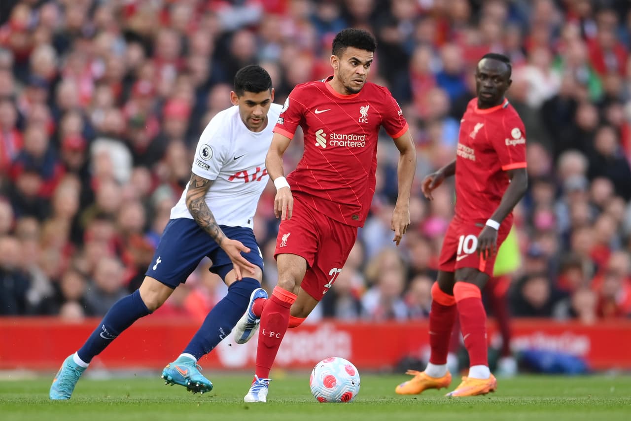 Liverpool empató 1-1 frente al Tottenham y dejó escapar puntos en su lucha por el liderato con el Manchester City.