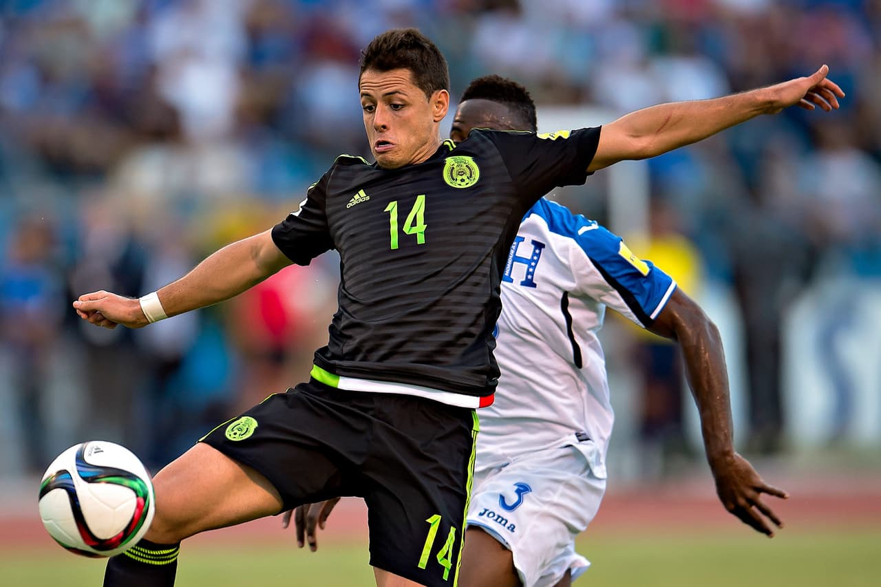 Javier Hernández: El ‘Chicharito’ tuvo un partido más de lucha y de presión a los defensores catrachos. A pesar de ser bien marcado tuvo una oportunidad clara que le robó el portero Valladares. Calificación 7.