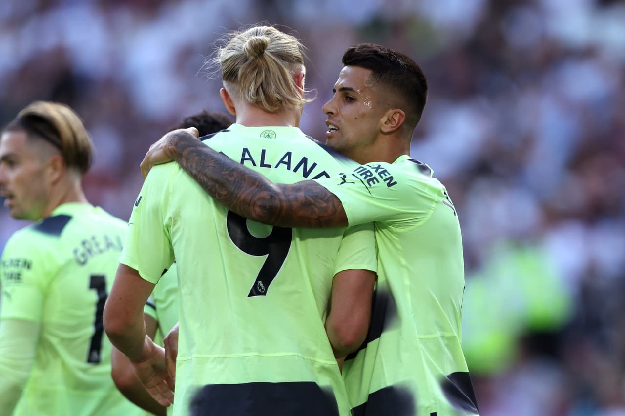 Erling Haaland inició de gran forma su etapa en la Premier League con el Manchester City al marcar un doblete en la victoria ante West Ham United.