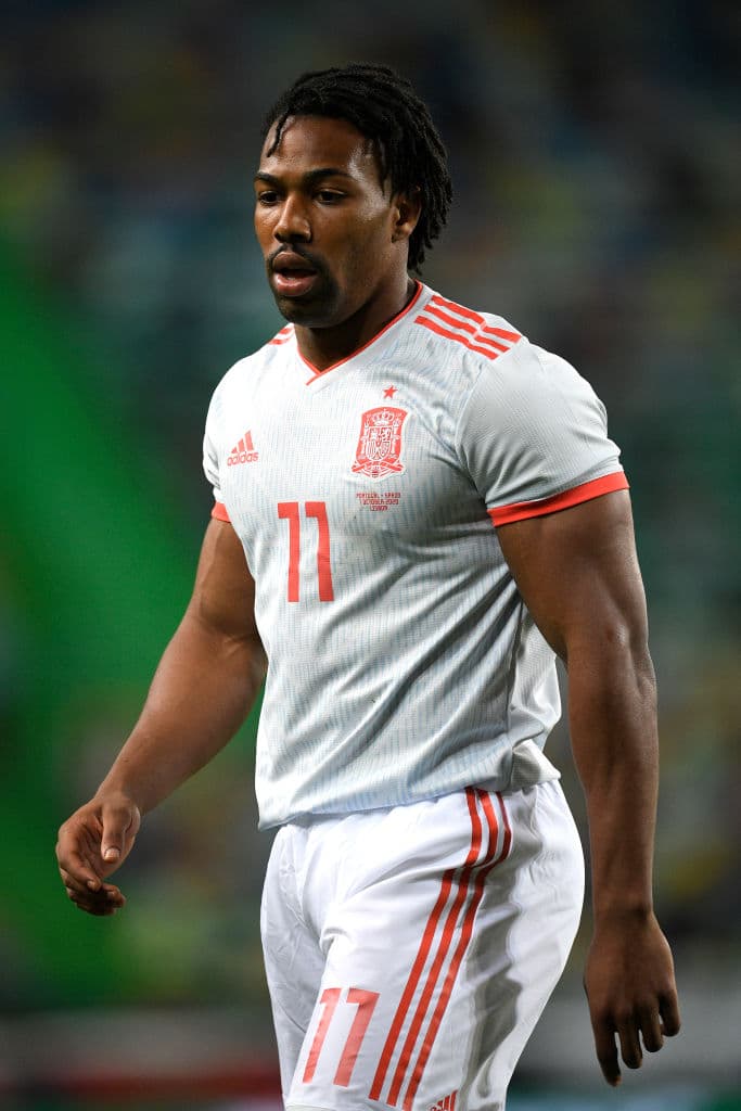 Adama Traoré, cómplice de Raúl Jiménez en los Wolves, ingresó a los 62’.