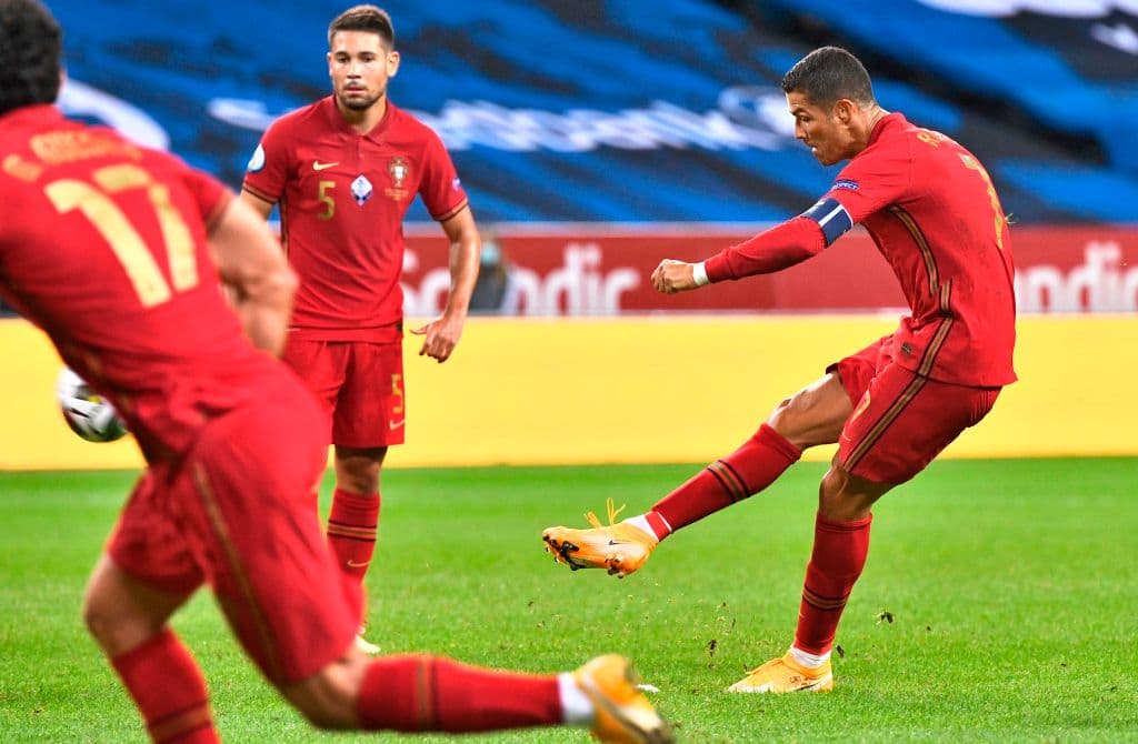 ¡Increíble! Pepe falla una clarísima de gol