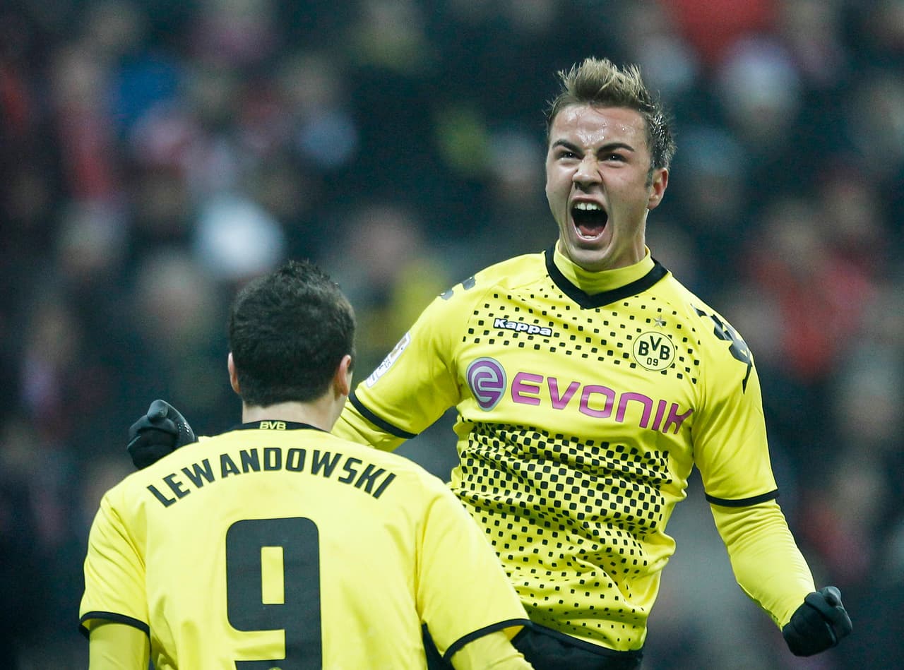 Un caso muy polémico fue el de Mario Götze en 2013. En el pico de su carrera, el Borussia Dortmund olvidó blindarlo con una claúsula estratosférica.