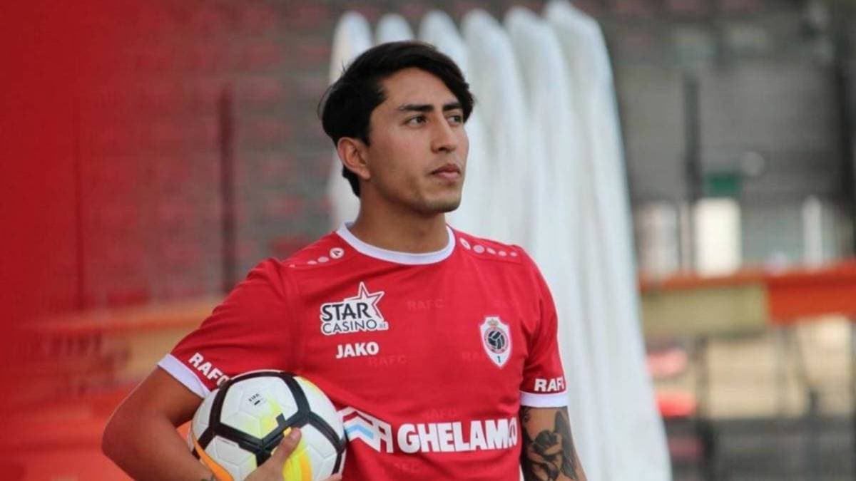 Omar Govea: del otro lado estaría el mediocampista, que en el último juego de la fase regular fue titular con el Antwerp. Vamos a ver si es tenido en cuenta para enfrentar a Memo.