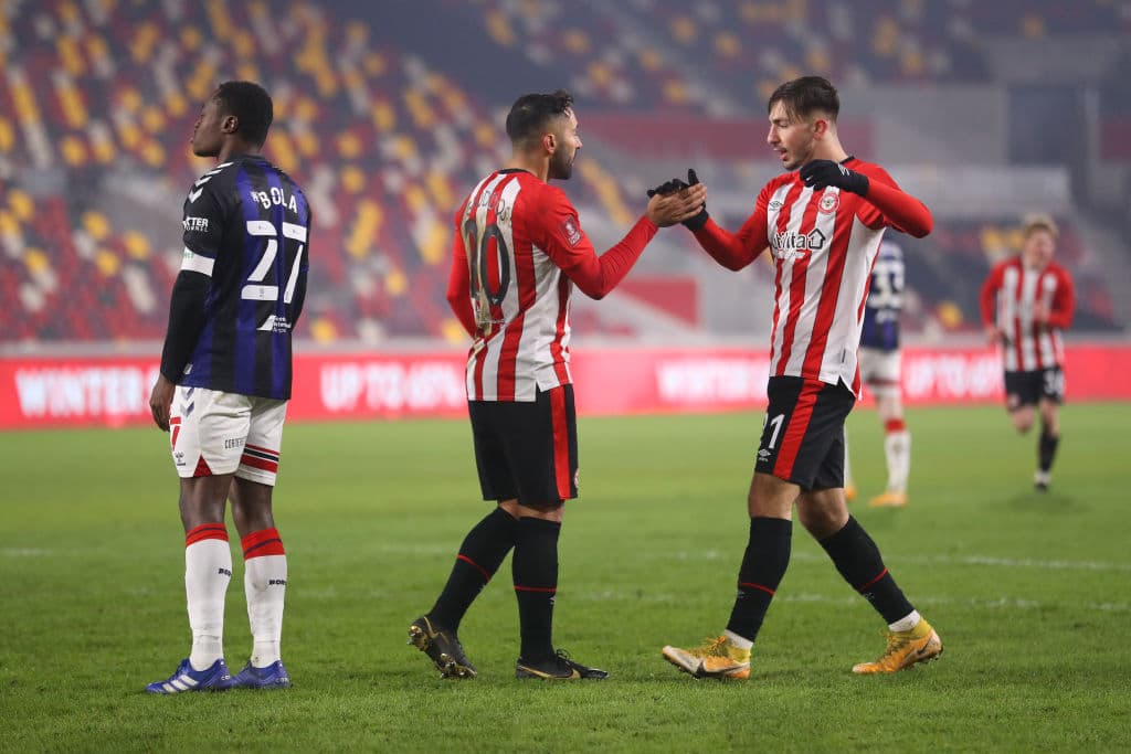 Brentford y Plymouth Argyle avanzan en la competición tras dejar en el camino al Middlesbrough y al Huddersfield, respectivamente.