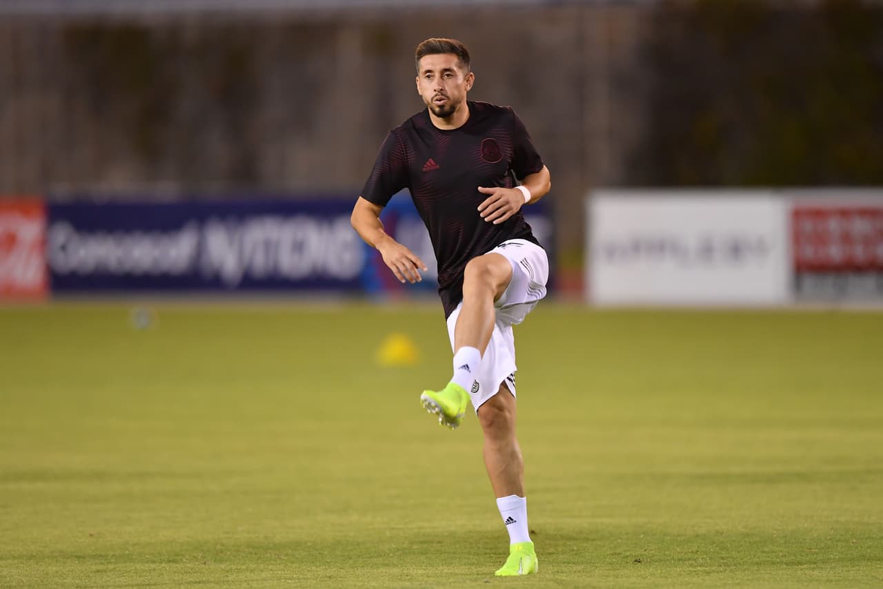 Héctor Herrera y Miguel Ángel Morales solían llegar a casa de Emilio Cuervo Rivera para bañarse, debido a que el club estaba en crisis financiera y no había agua caliente.