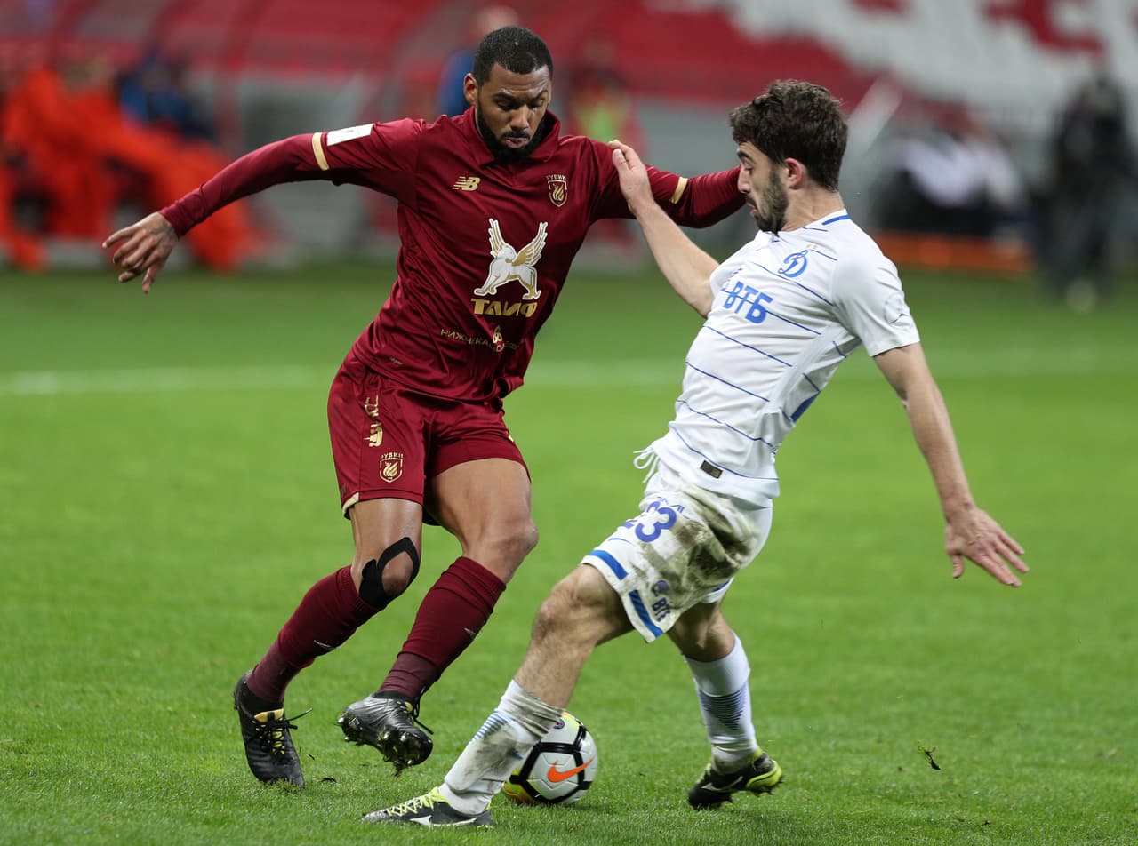 El francés Yann M'Vila, actualmente en el Rubin Kazan de Rusia, estaría siendo tentado para regresar a su país a jugar con el Saint-Etienne.