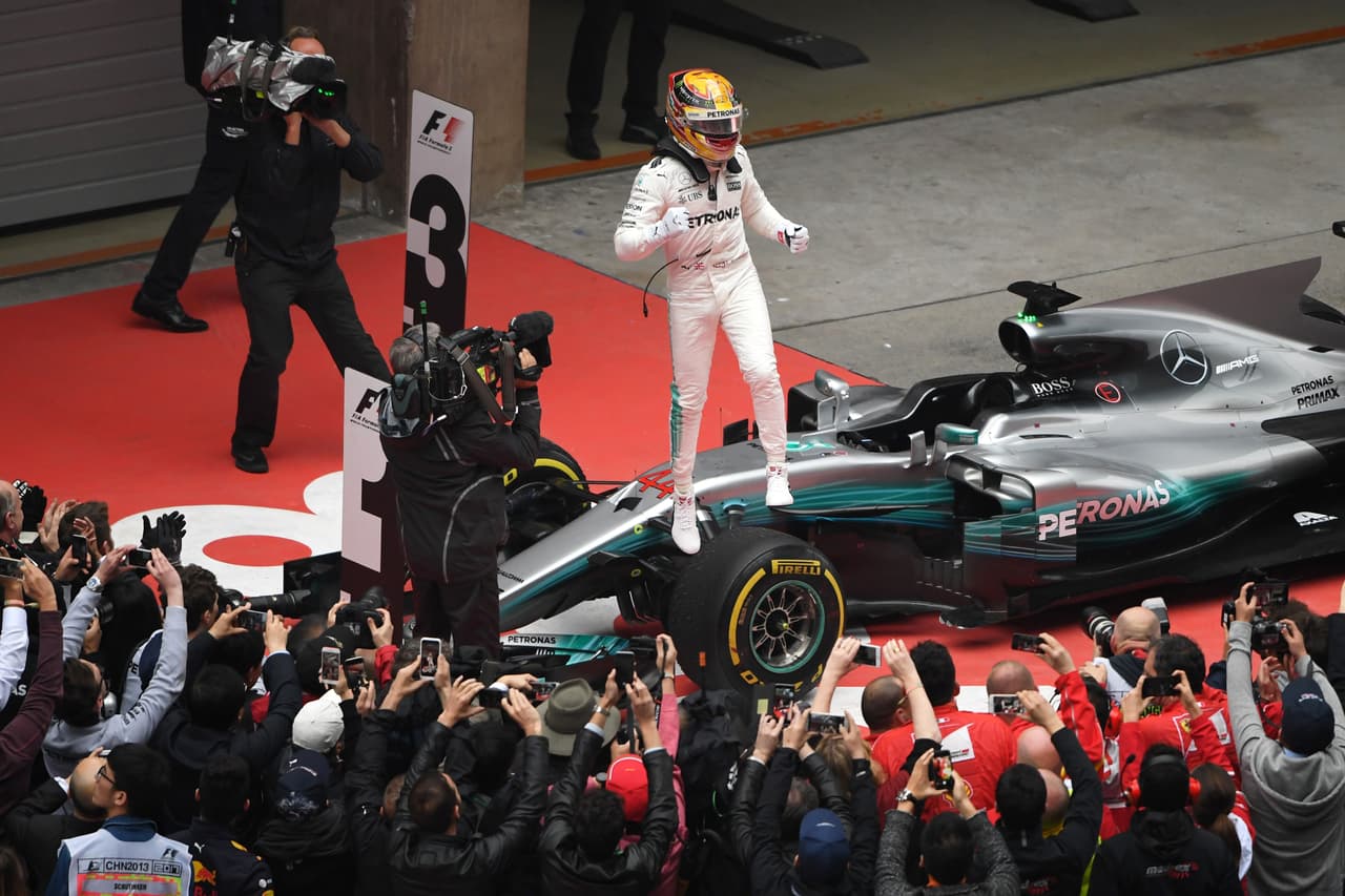 El piloto de Mercedes logró su victoria 54 en Fórmula 1.