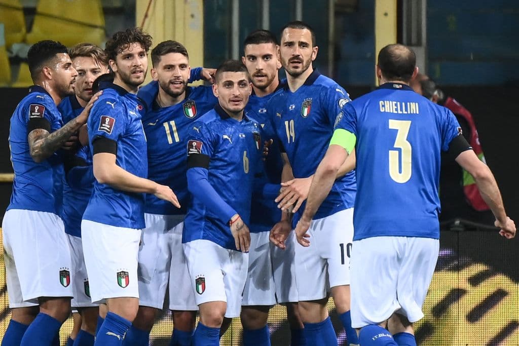 Grupo C | Italia despachó 2-0 a Irlanda del Norte.