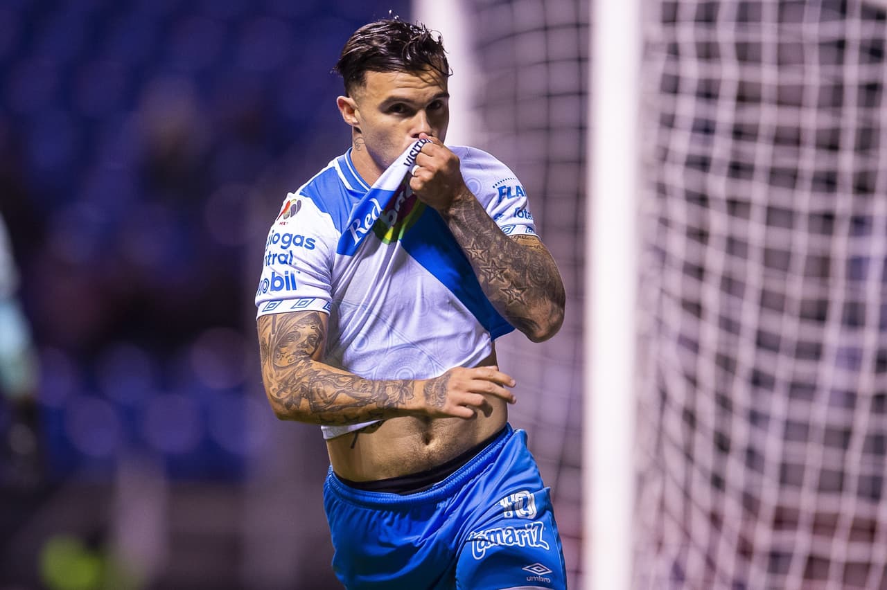 Christian Tabó, a nada de dejar el Puebla y fichar con Rayados