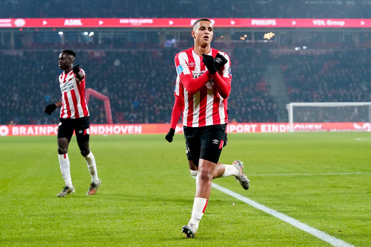 Con goles de Hemdrix, Itaharen, Vruma y Gakpo, el PSV se lleva fácilmente el partido ante el PEC Zwolle en casa. El 'Guti' no fue convocado por lesión en el tobillo.