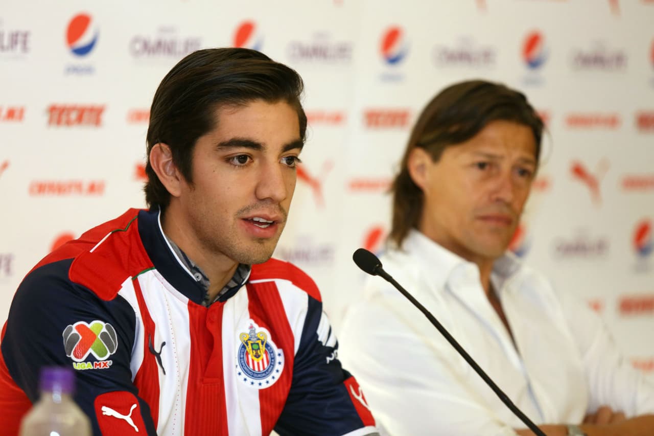 Sólo como mero protocolo, se oficializó la compra definitiva de Rodolfo Pizarro por parte de las Chivas al Pachuca.