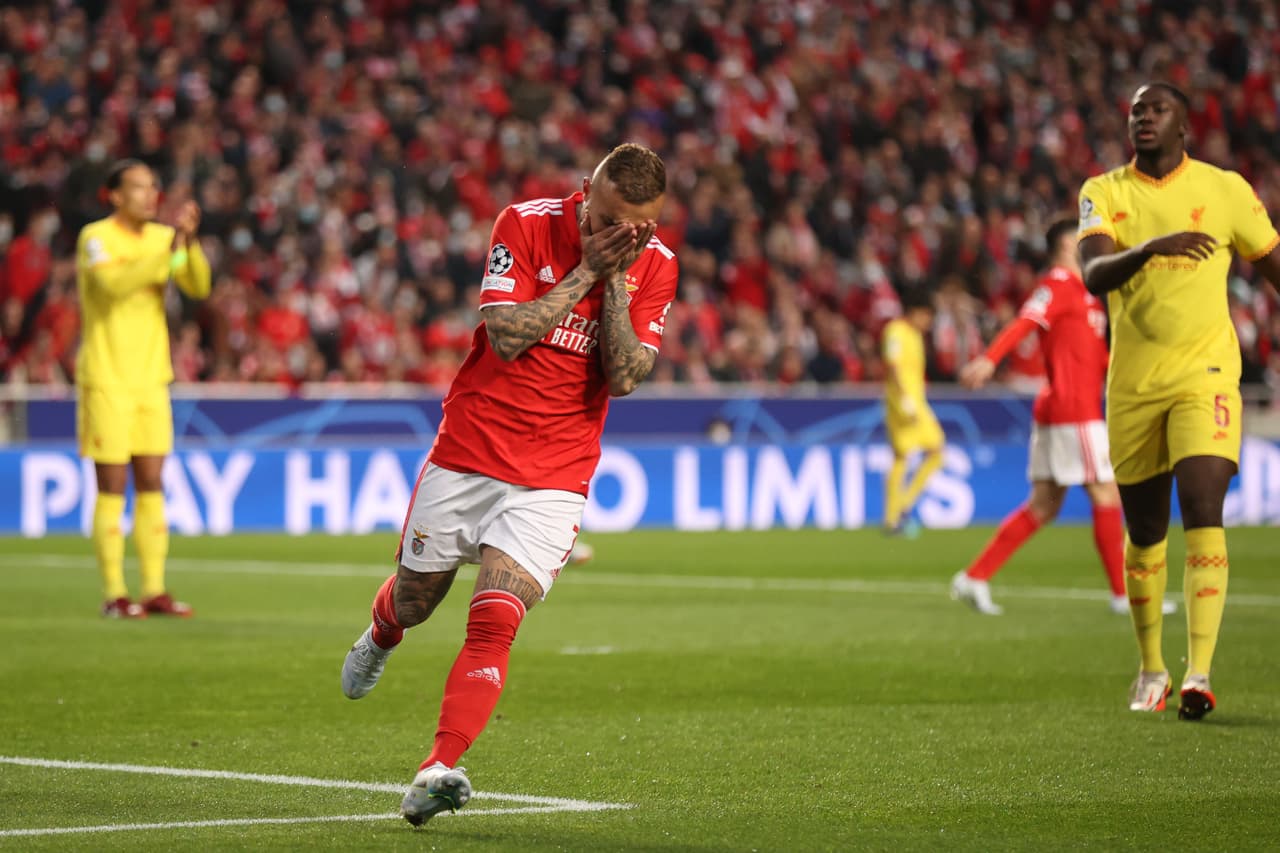 Liverpool goleó de visitante 1-3 a Benfica con goles de Konaté, Mané y Luis Díaz para tomar buena ventaja en la ida de los Cuartos de Final de la UEFA Champions League en Lisboa; la vuelta será el próximo miércoles en Anfield Road.
