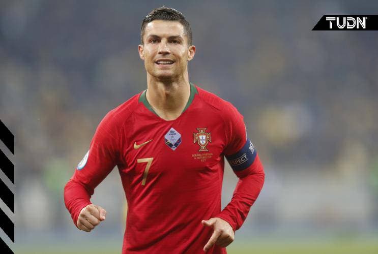 Fernando Santos sobre Cristiano: "Él está bien y va a jugar"